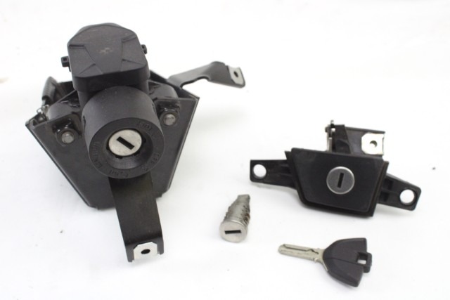 BMW C EVOLUTION 51258356702 BLOCCHETTO COMMUTATORE CHIAVE ACCENSIONE K17 13 - 19 KEY LOCK IGNITION KIT 8393837 8389019