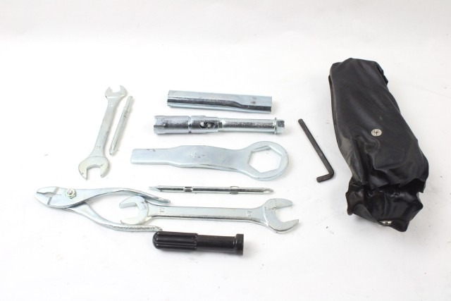 KAWASAKI Z 1000 560070037 ATTREZZI IN DOTAZIONE 07 - 09 TOOL KIT