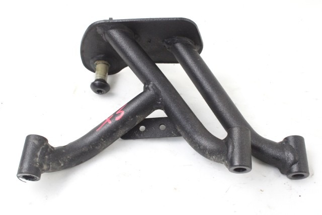 ROYAL ENFIELD SUPER METEOR 650 RAE00406 STAFFA PEDANA ANTERIORE SINISTRA 23 - 25 FRONT LEFT FOOTREST HOLDER