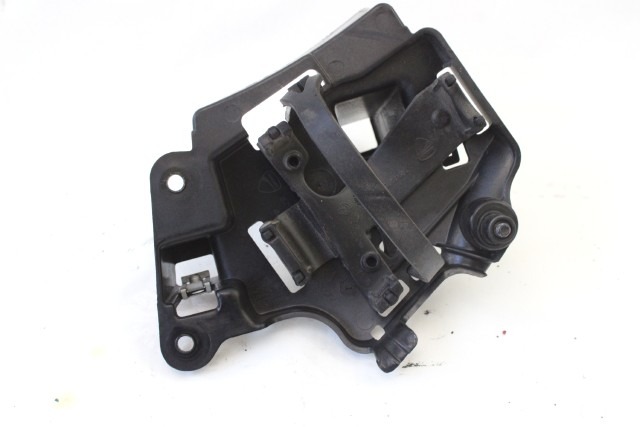 DUCATI SUPERSPORT 950 S 8291N002A SUPPORTO FILTRI CARBONI ATTIVI 21 - 24 EVAPORATIVE CANISTER BRACKET