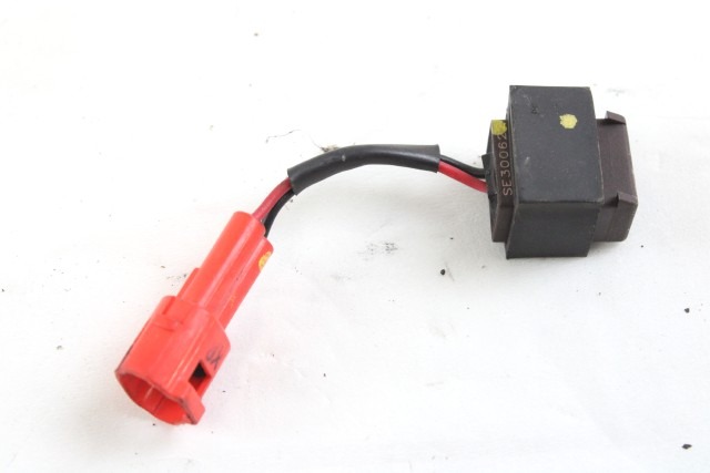 KTM 125 DUKE 28111096000 RELÈ 21 - 23 RELAY