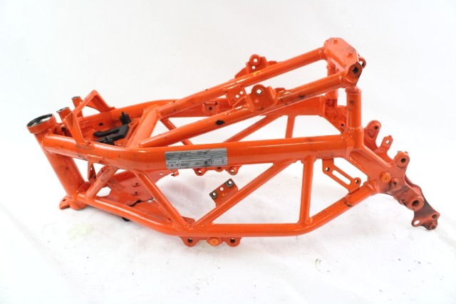 KTM 125 DUKE 93003001100EB TELAIO CON DOCUMENTI 21 - 23 FRAME WITH DOCUMENTS 93003001000EB DANNEGGIATO